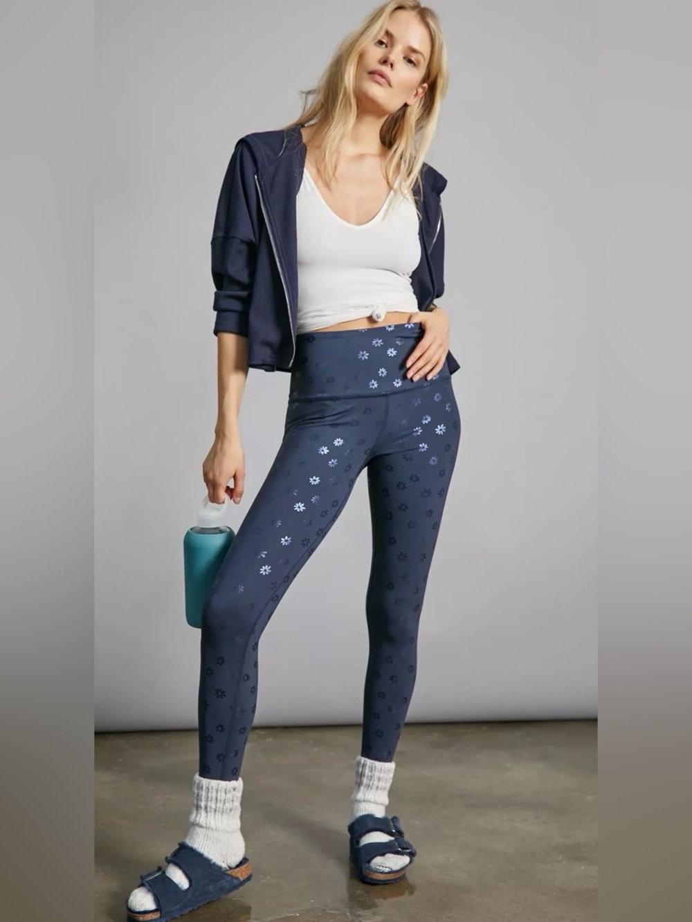 Beyond Yoga Daisy Print High Waisted Leggings Nocturnal Navy Size Medium